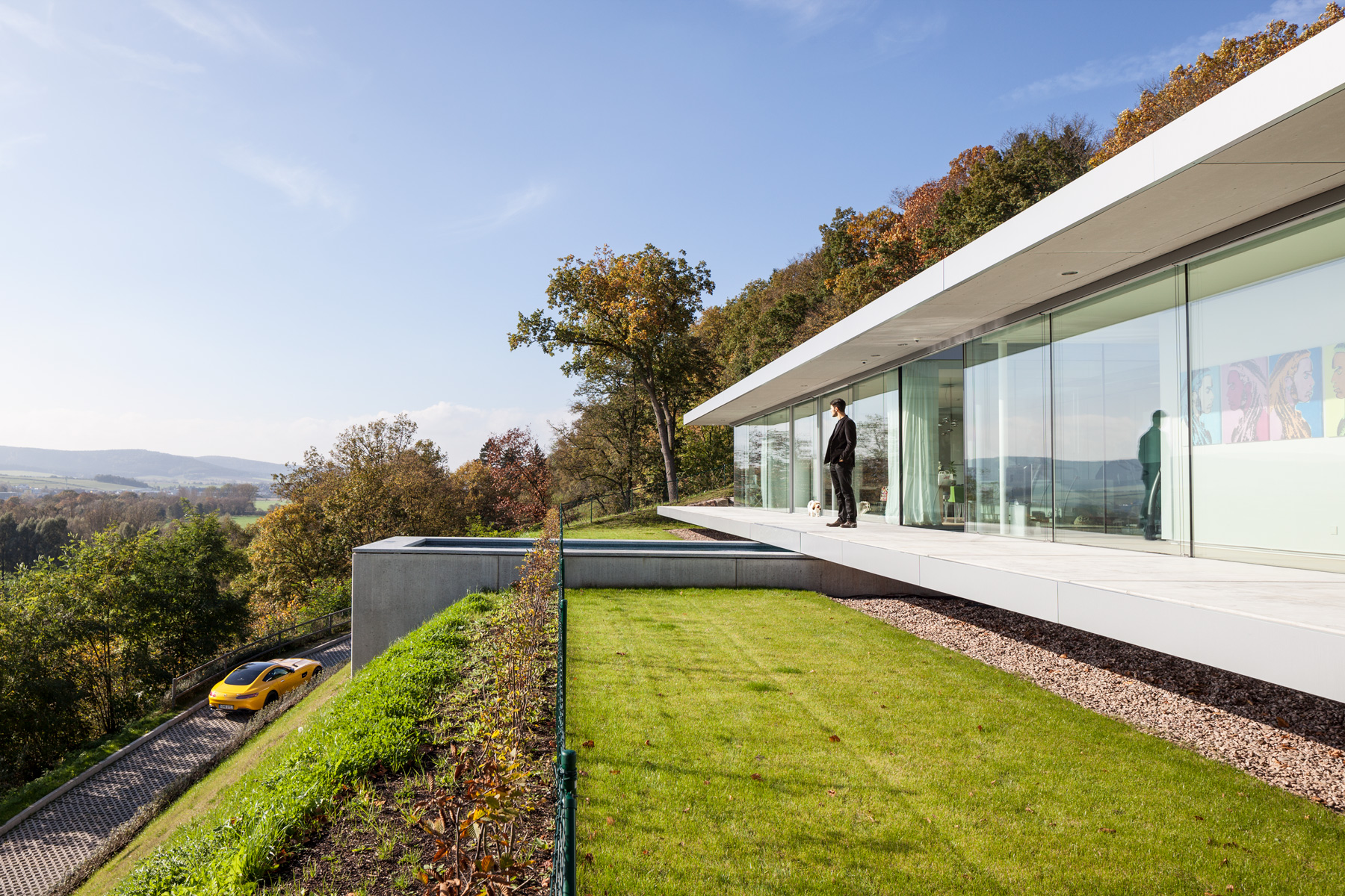 Villa K, Duitsland